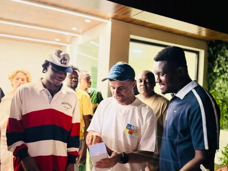 Mohammed Raii gifts Stonebwoy a brand-new land cruiser as a grand token of support