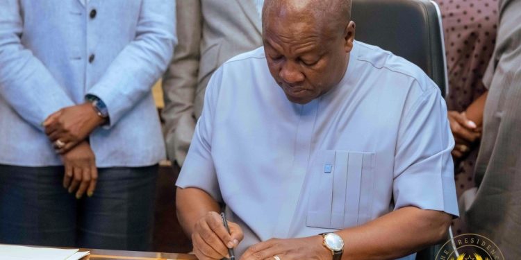 Mahama signs Legal Education Reform Bill