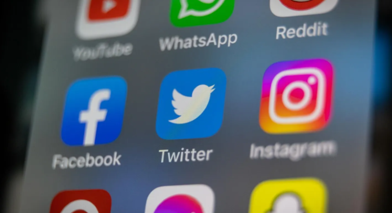 UK to ban children under 16 from social media